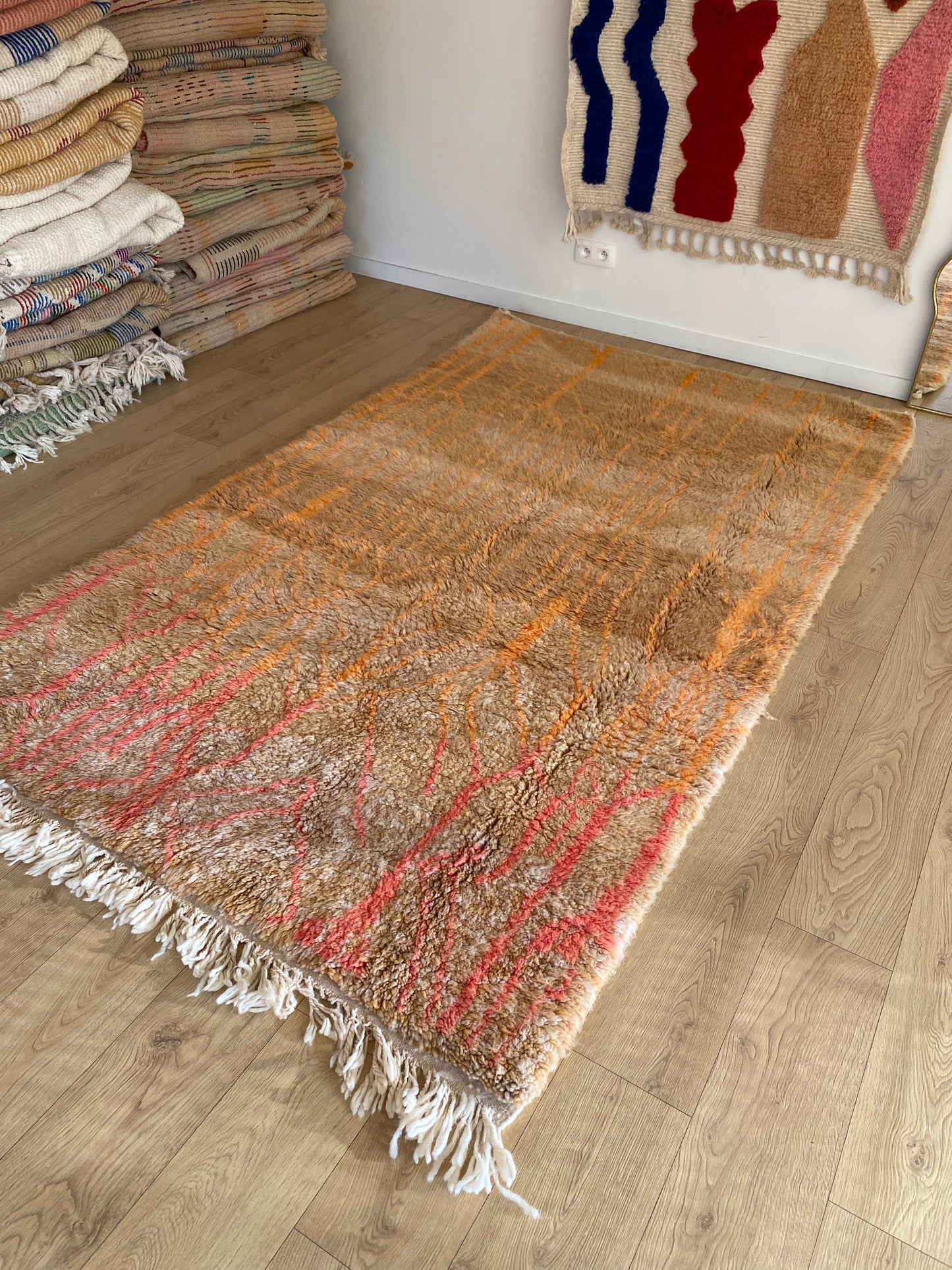Beni Ouarain Moroccan Colorful Rug (1100) 257x157cm - Pink Flow