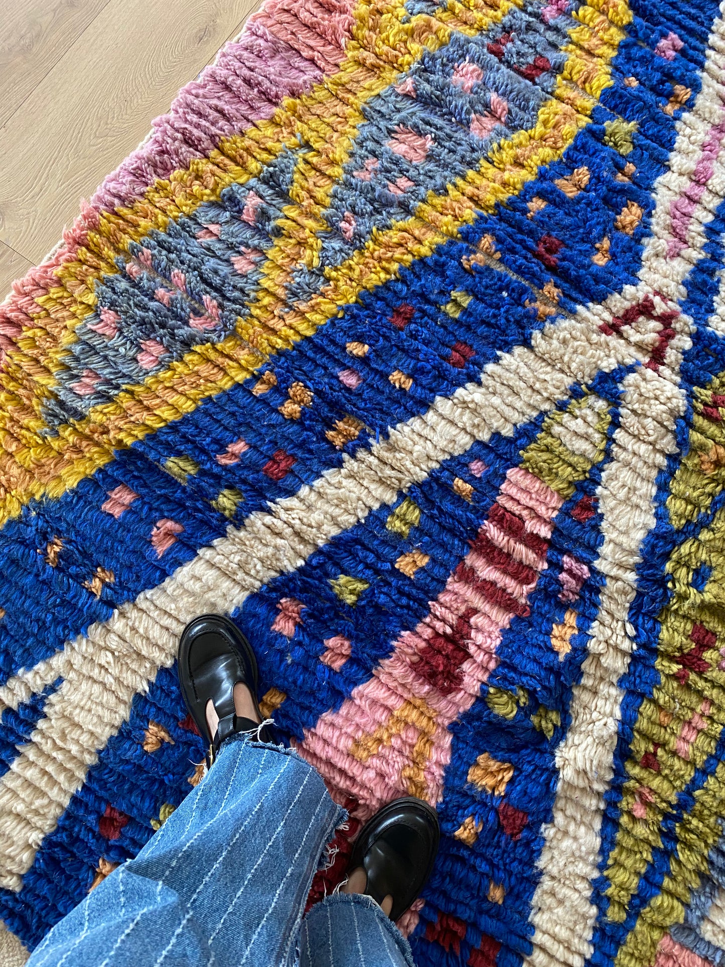 Boujaad Moroccan Colorful Rug (1172) 292x198 - Stella