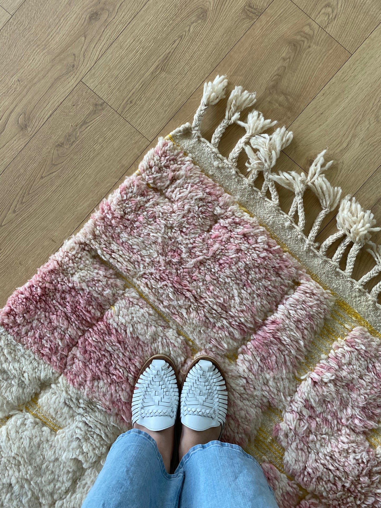 Beni Ouarain Moroccan Colorful Rug (1216) 247x156cm - Bubblegum