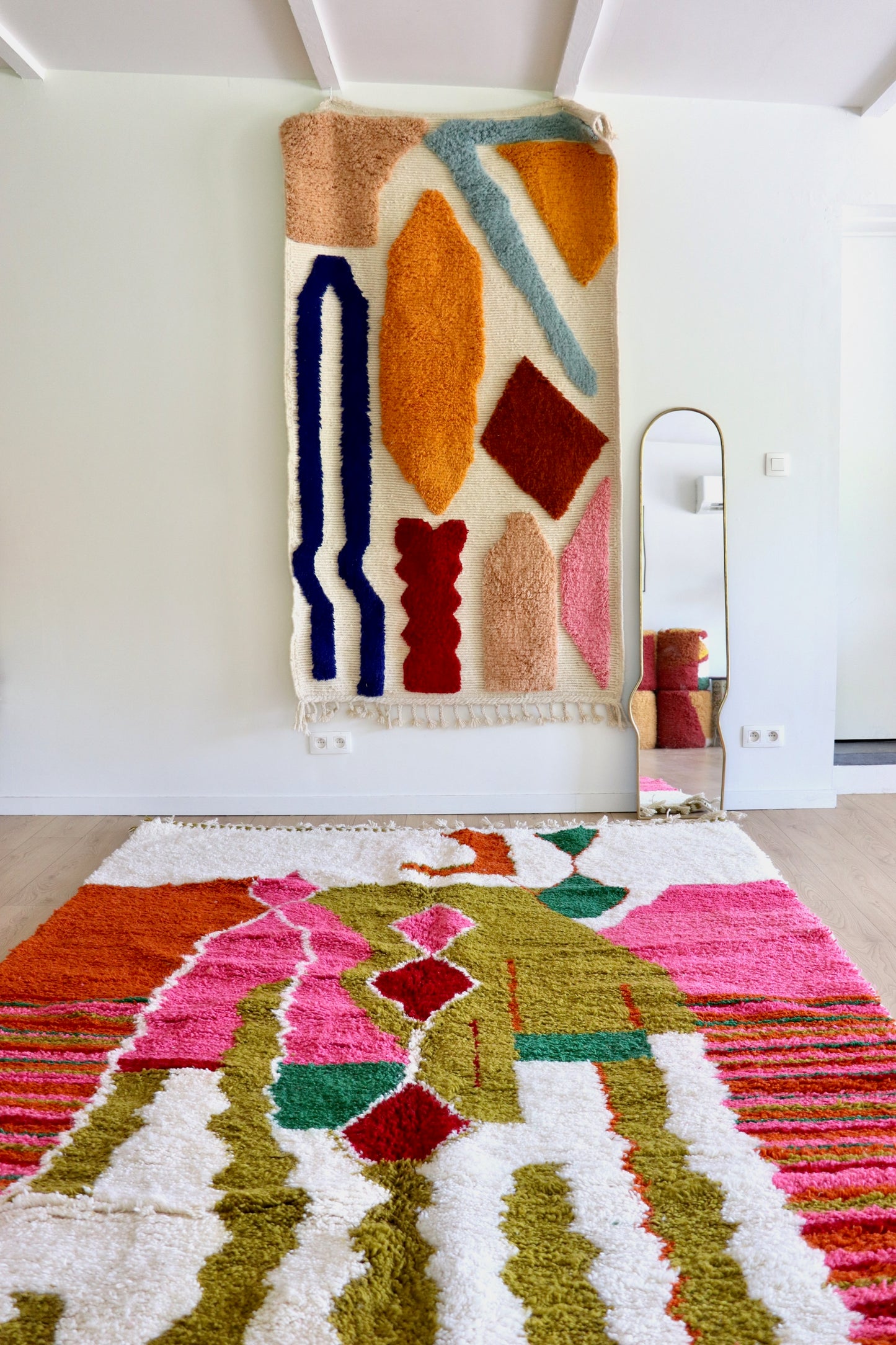 Tree of Colors Design Berbertapijt (1223) 287x210cm - Olive