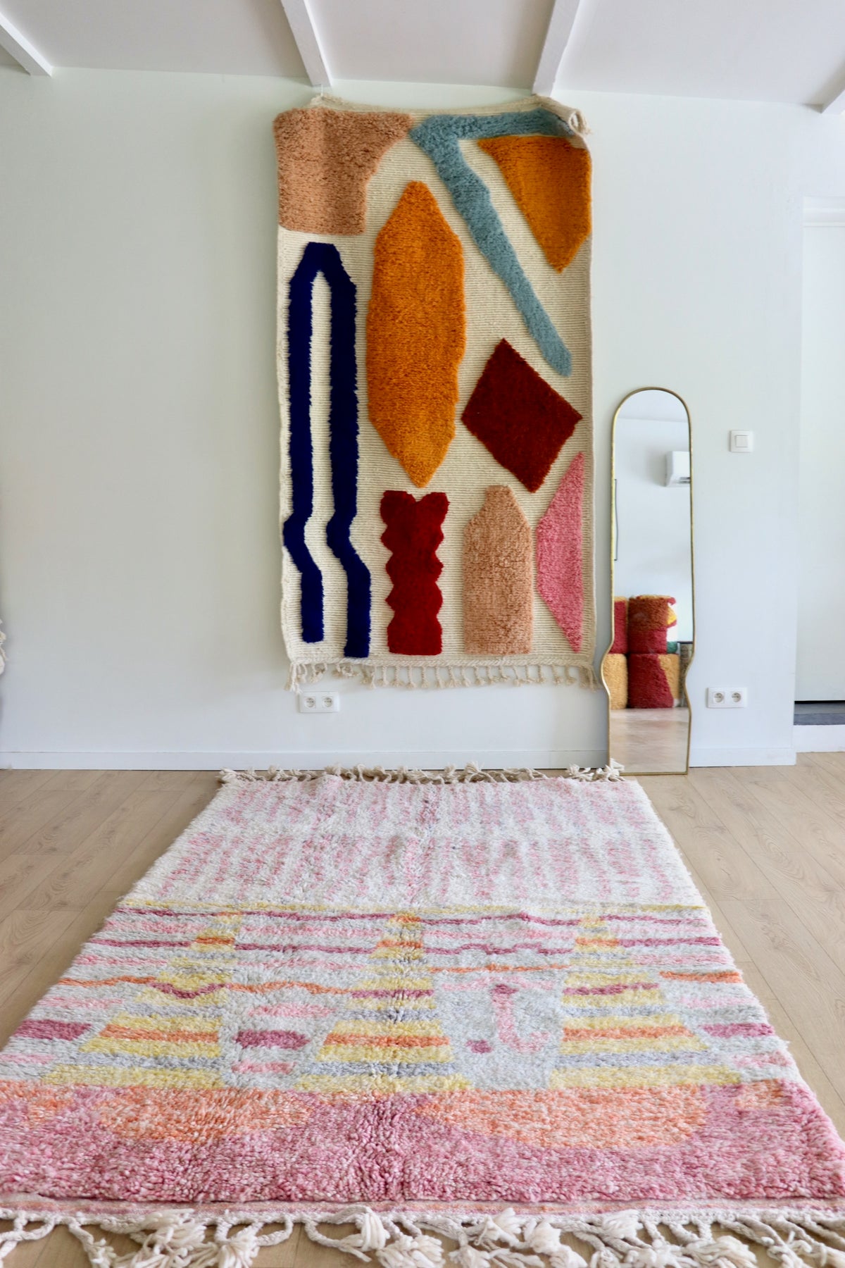 Tapis Beni Ouarain coloré (1249) 256x158cm - Pyramids at Sunrise