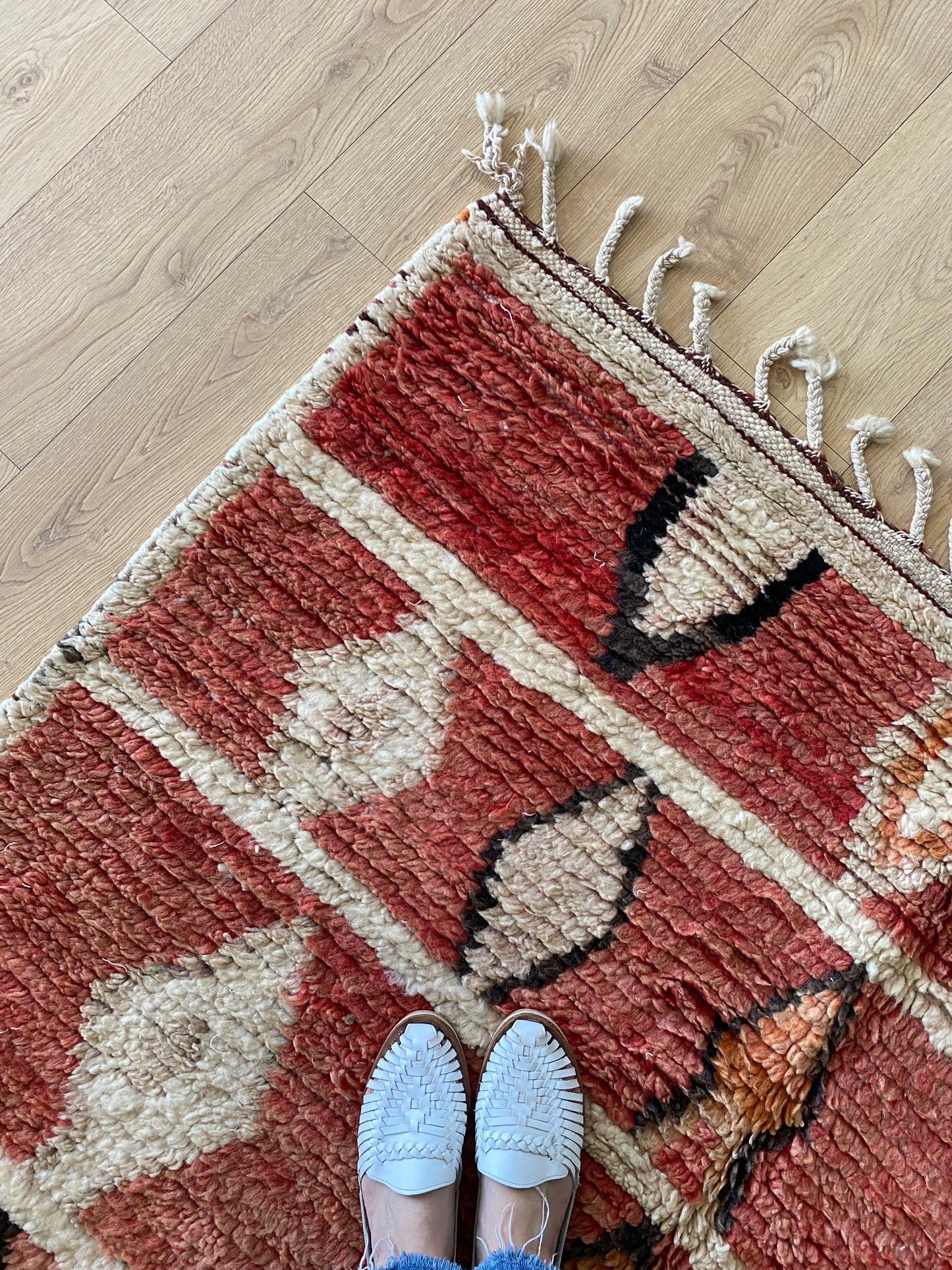 Tapis Boujaad coloré (1266) 249x149 - Terra
