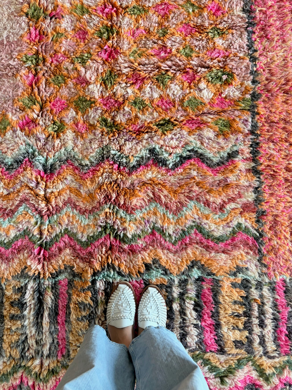 Tapis Beni Ouarain coloré (1289) 307x190cm - Flower Fields Pink