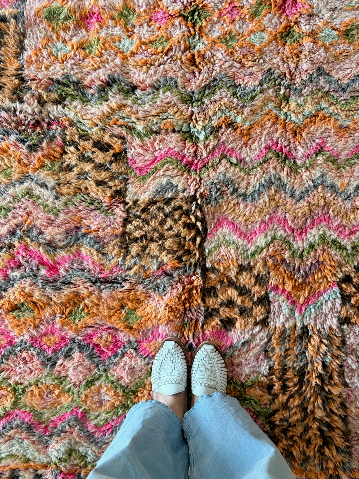 Tapis Beni Ouarain coloré (1289) 307x190cm - Flower Fields Pink