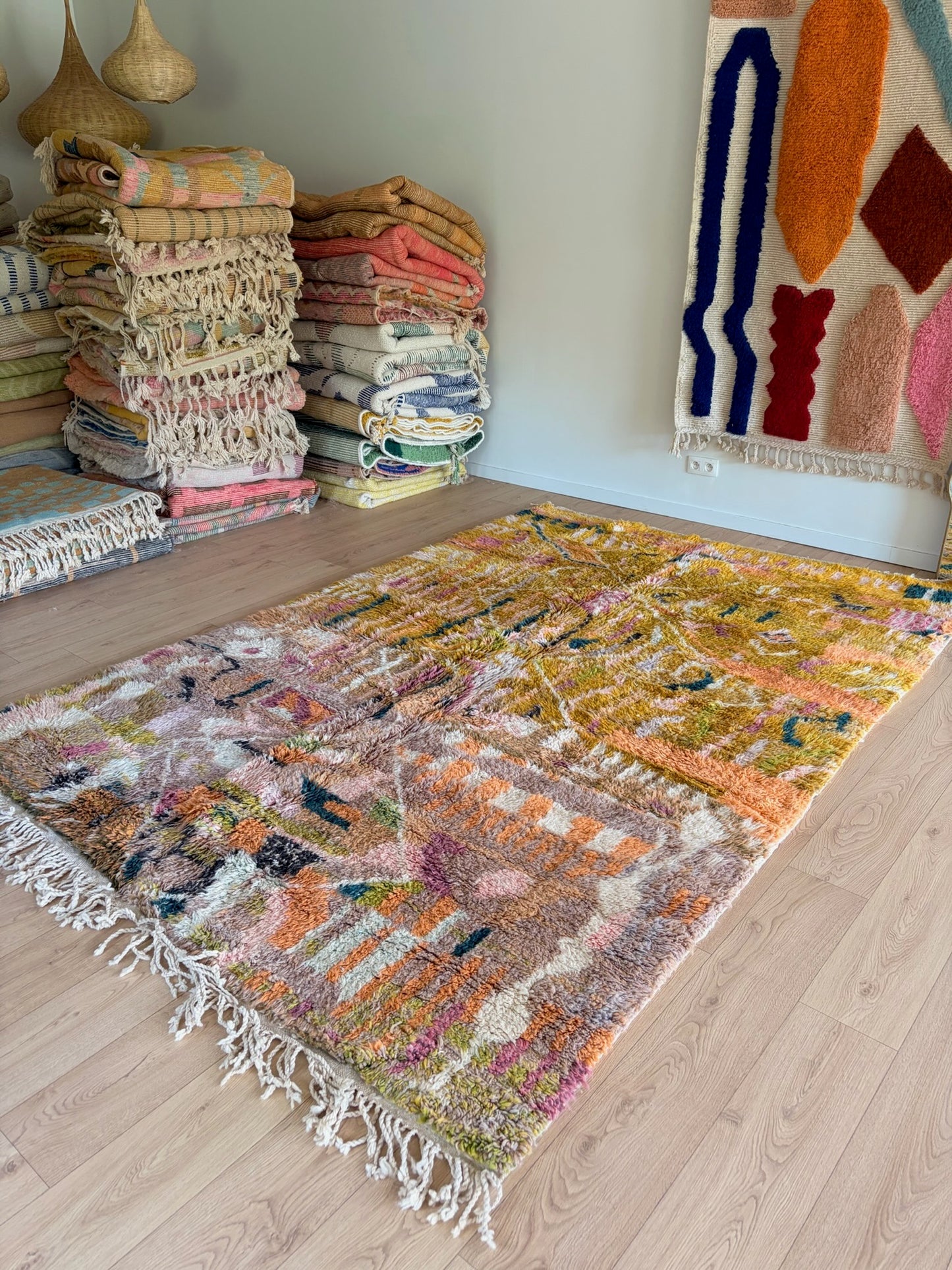 Beni Ouarain Moroccan Colorful Rug (1235) 304x213cm - Chartreuse