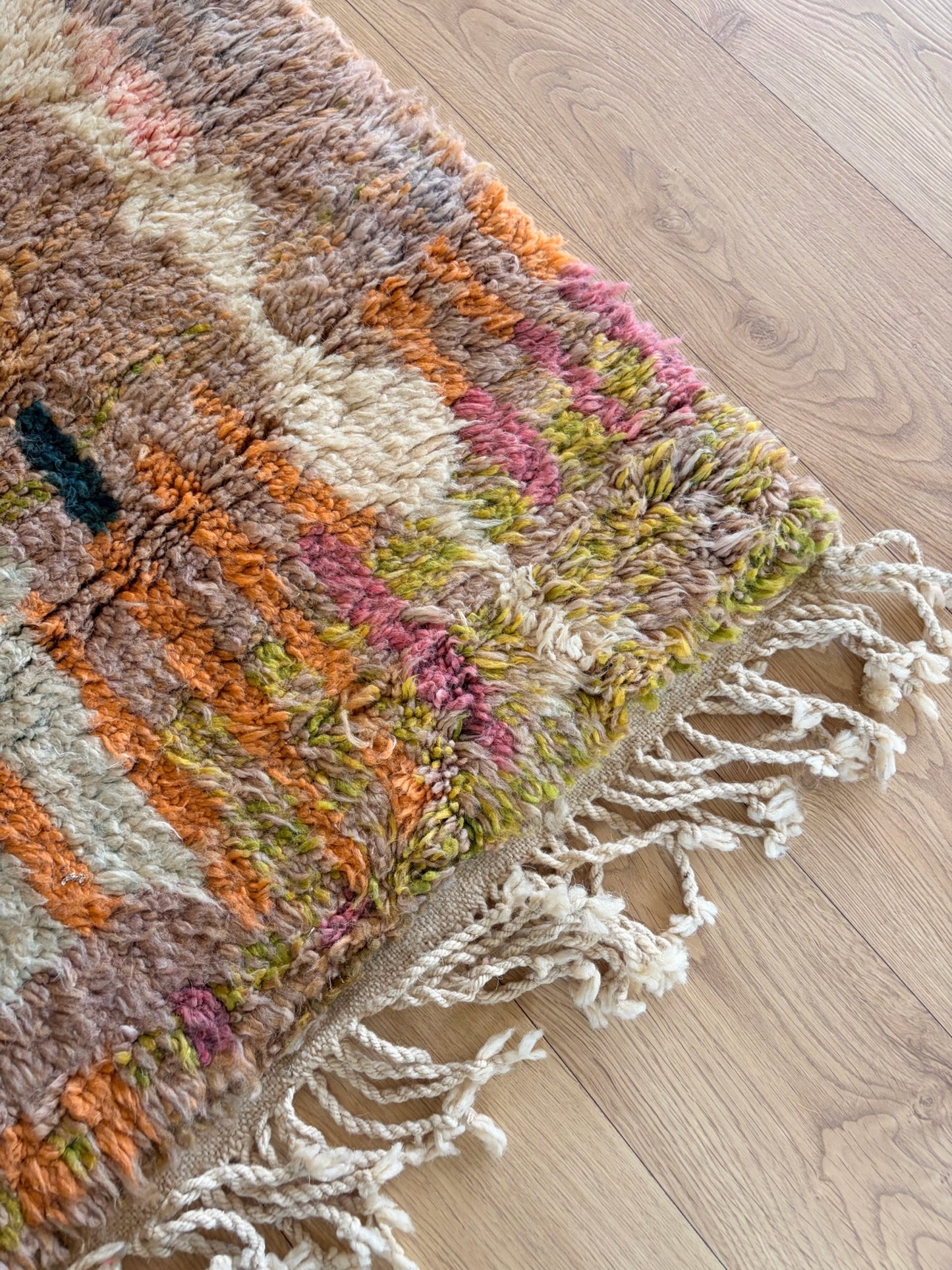 Beni Ouarain Moroccan Colorful Rug (1235) 304x213cm - Chartreuse