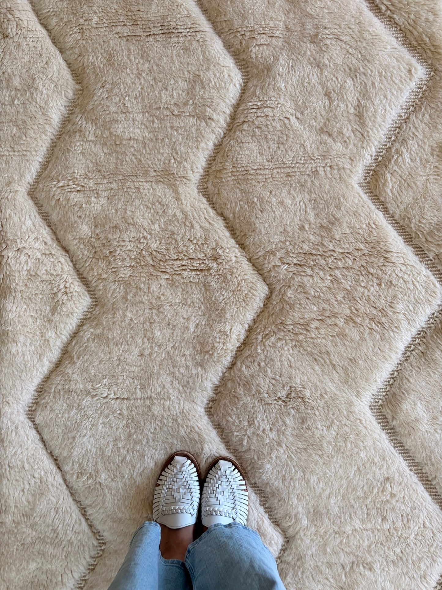Mrirt Moroccan Rug (1233) 308x207cm - White Sand