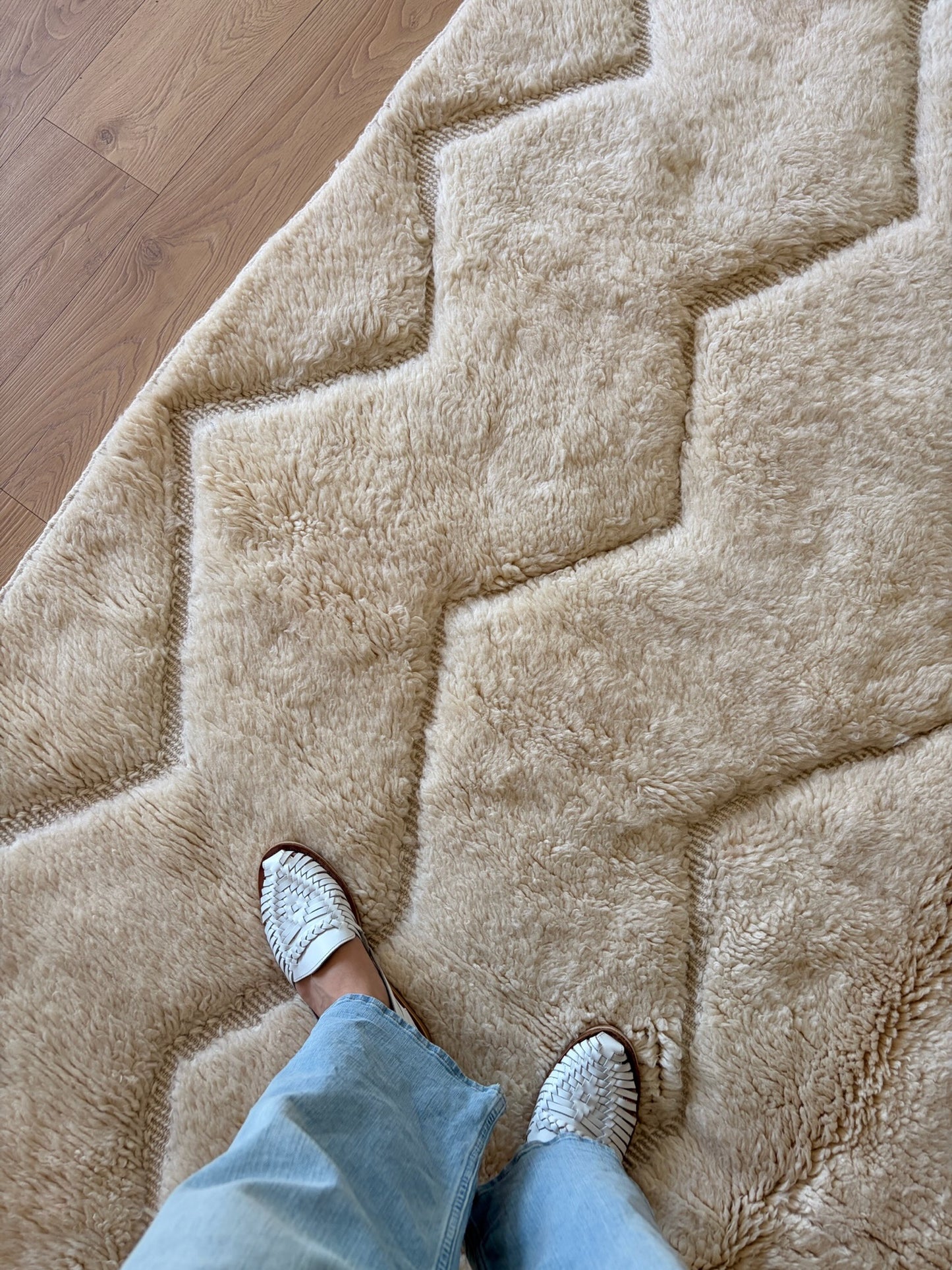 Mrirt Moroccan Rug (1233) 308x207cm - White Sand