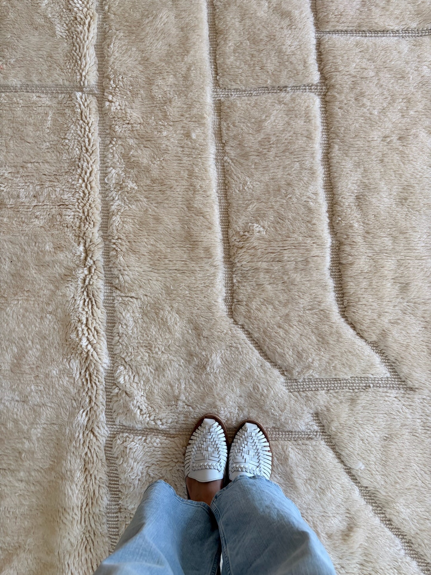 Mrirt Moroccan Rug (1232) 306x199cm - Light