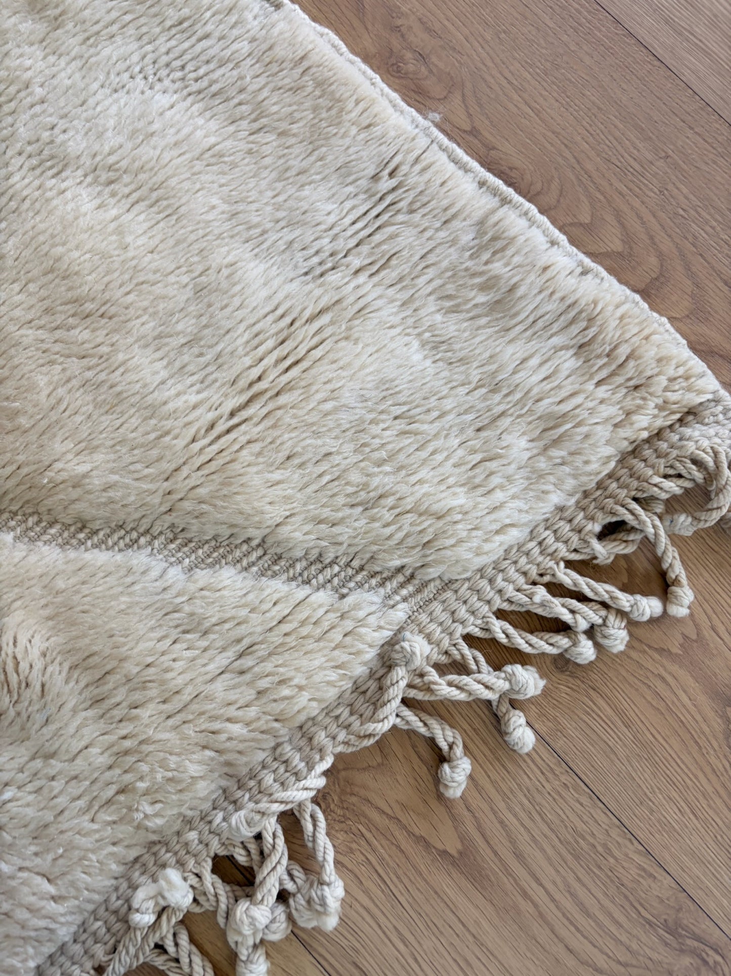 Mrirt Moroccan Rug (1232) 306x199cm - Light
