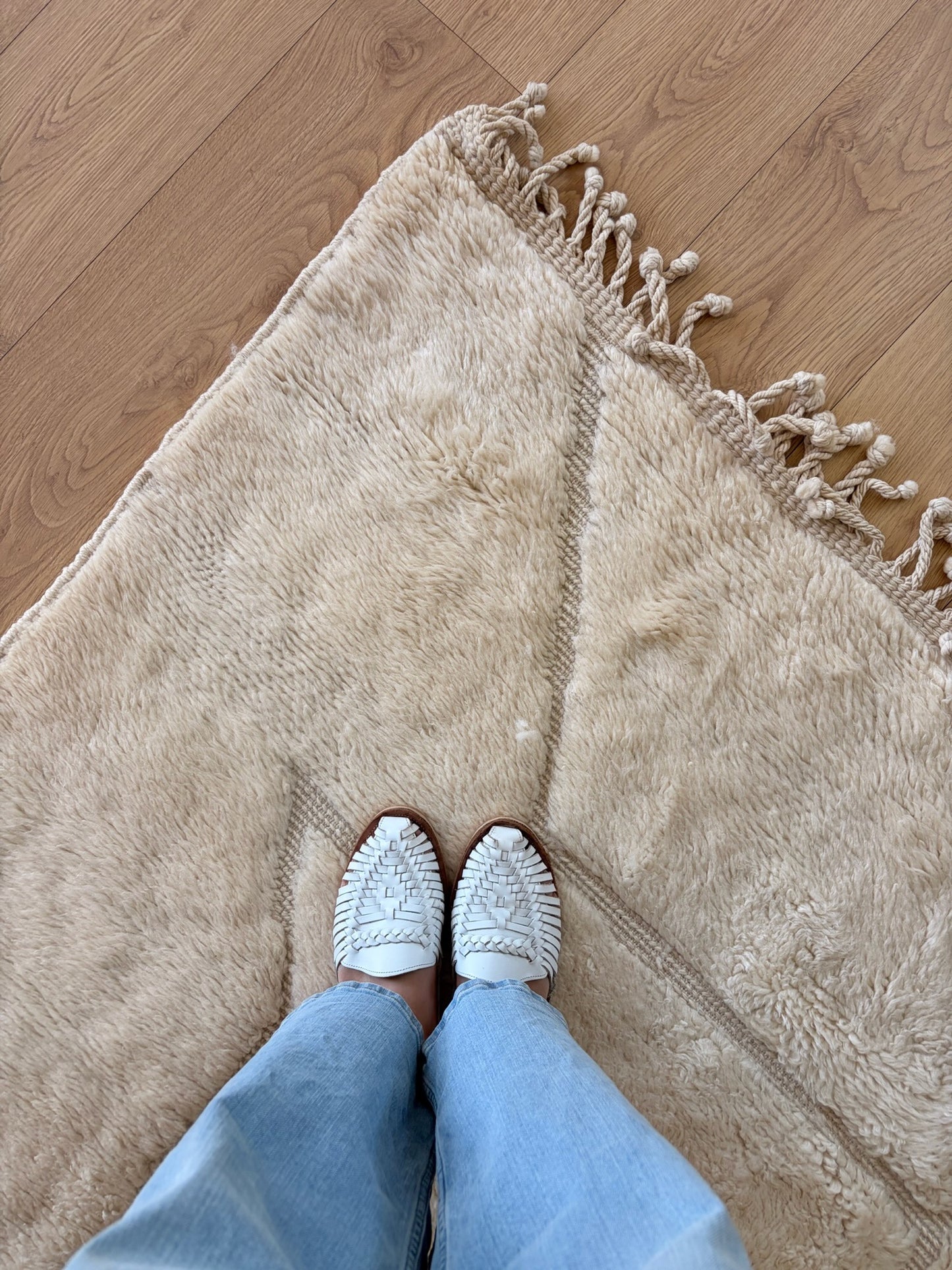 Mrirt Moroccan Rug (1232) 306x199cm - Light