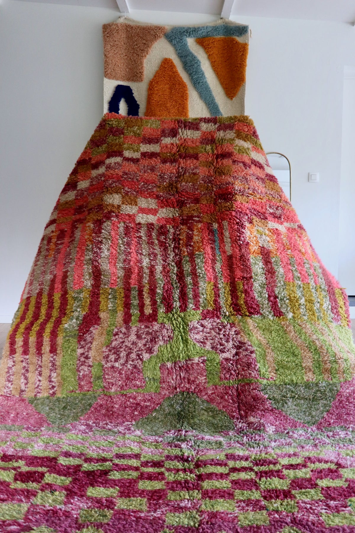 Tapis Beni Ouarain coloré (1294) 287x196cm - Fairy Garden