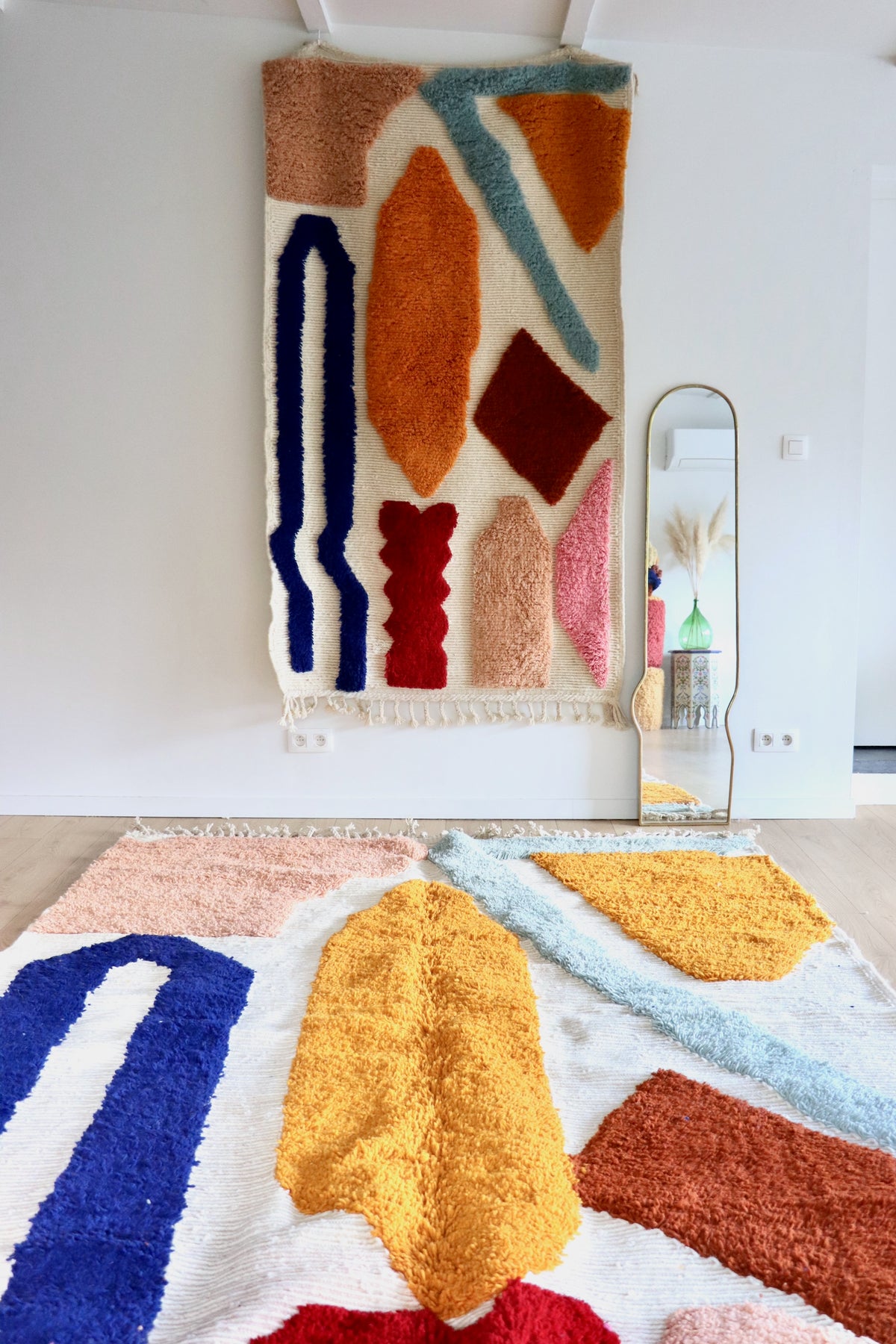 Tree of Colors Design Berber Rug (1279) 302x208cm - Logo