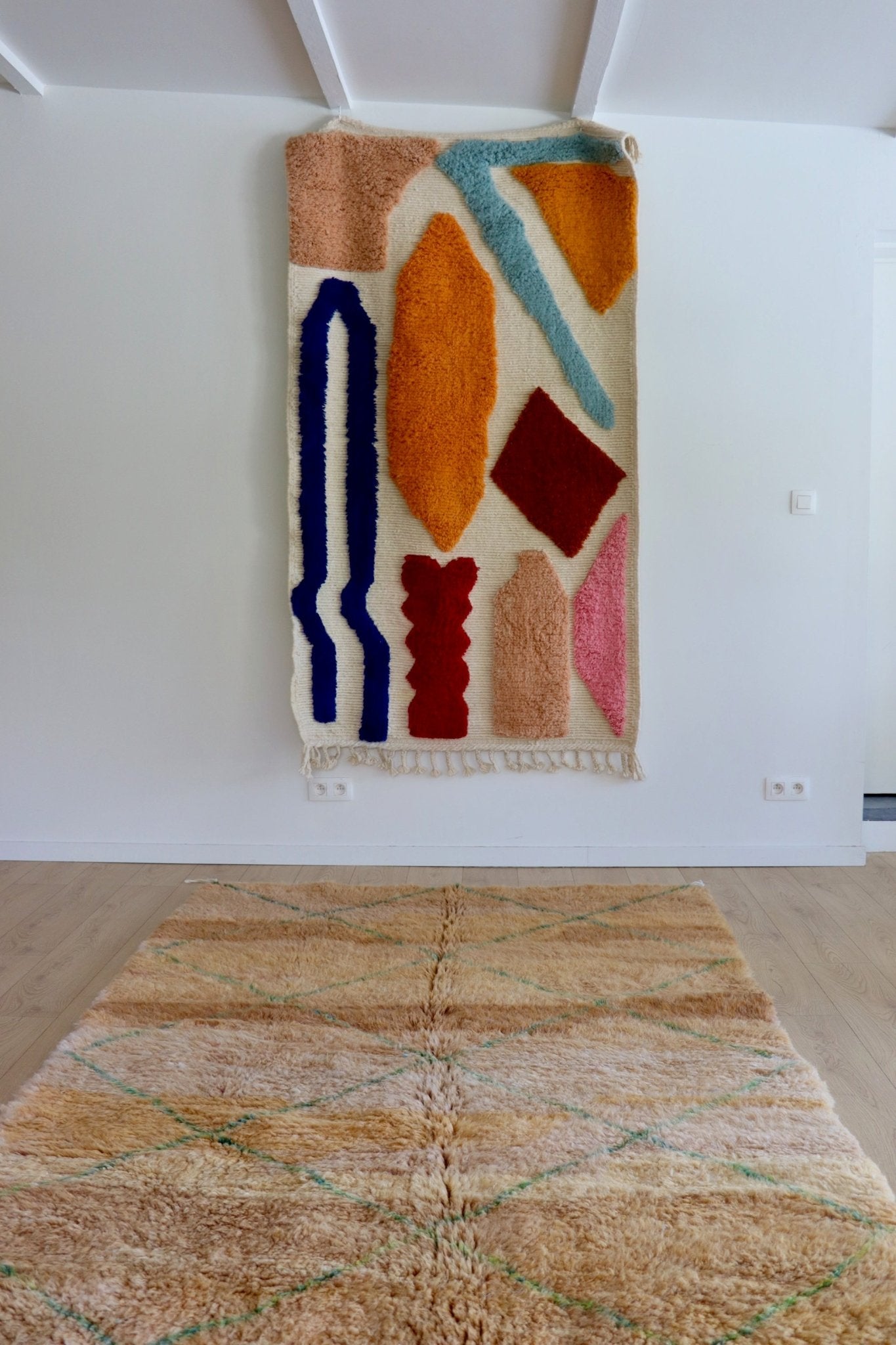 Beni Ouarain Moroccan Colorful Rug (1040) 251x161cm - Earth - Tree of Colors