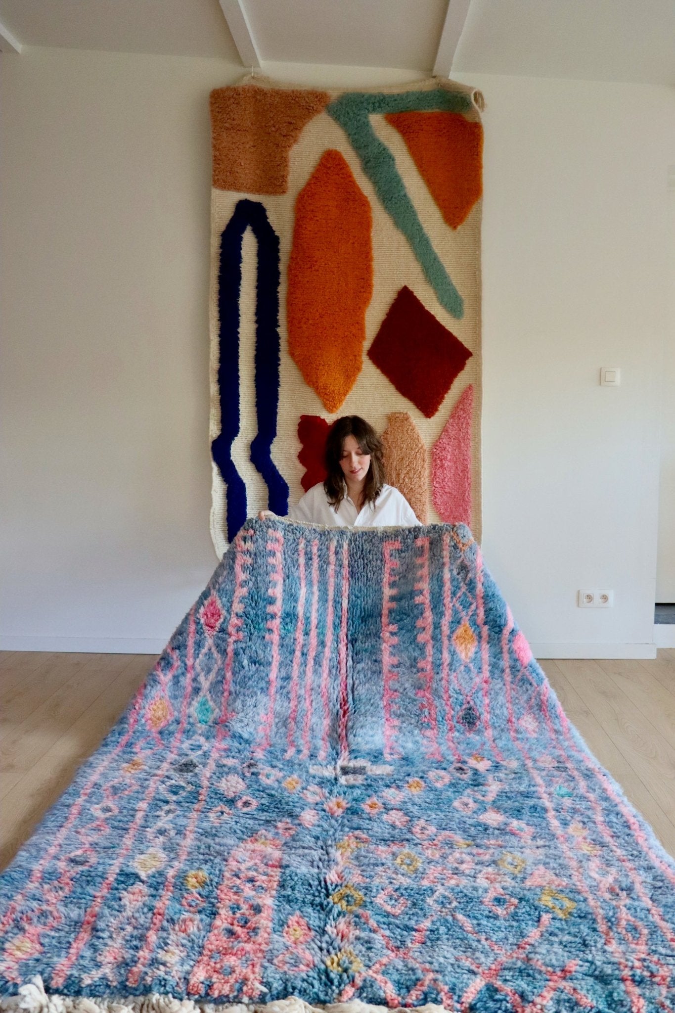 Beni Ouarain Moroccan Colorful Rug (1047) 242x162cm - Soft blue - Tree of Colors