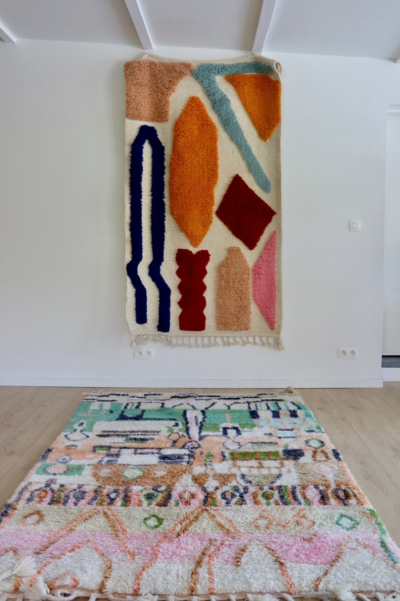 Beni Ouarain Moroccan Colorful Rug (1055) 249x160cm - Ourika - Tree of Colors