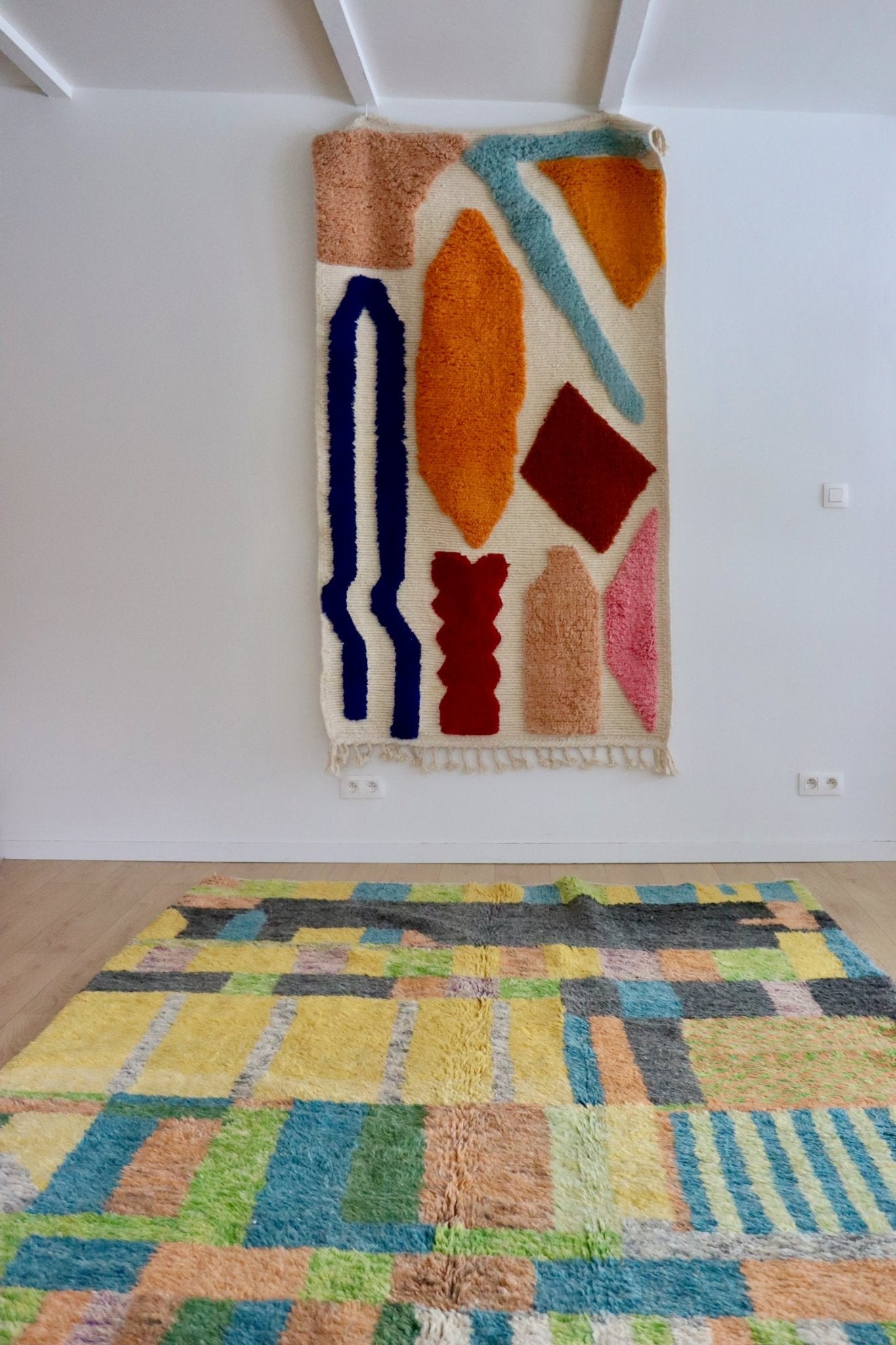 Beni Ouarain Moroccan Colorful Rug (1058) 305x207cm - Garçon - Tree of Colors