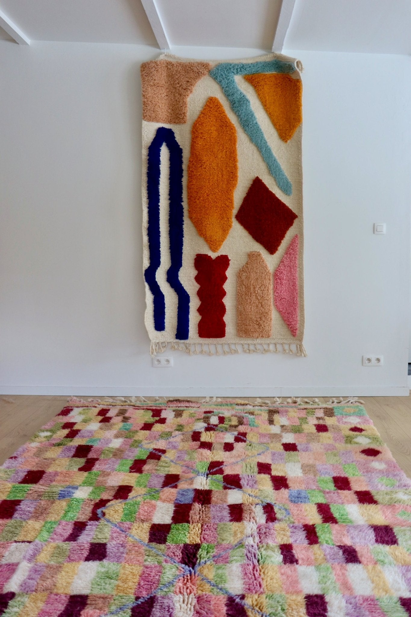 Beni Ouarain Moroccan Colorful Rug (1059) 303x202cm - Spilled Red Wine - Tree of Colors