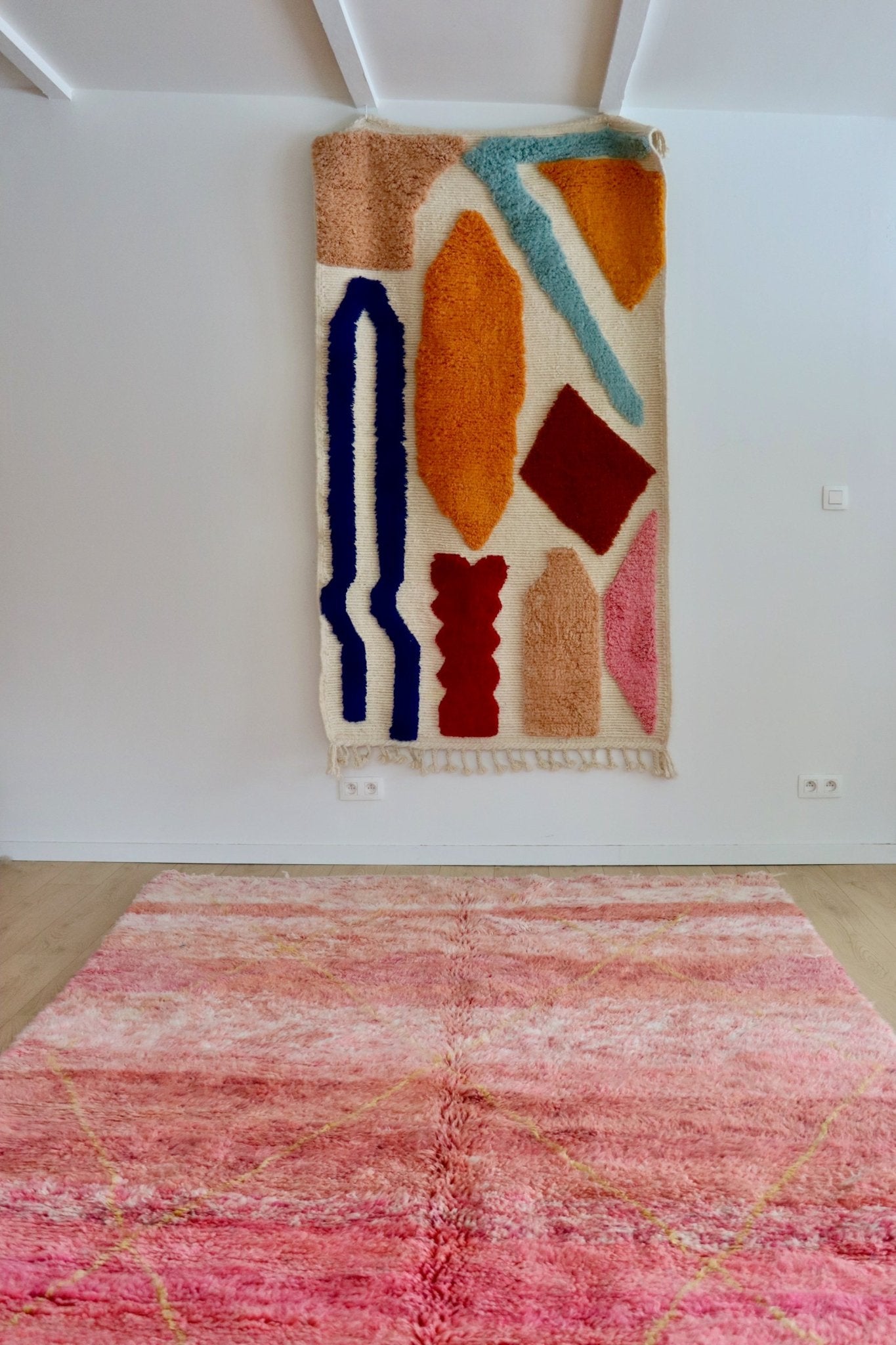 Beni Ouarain Moroccan Colorful Rug (1060) 313x203cm - Melisande - Tree of Colors