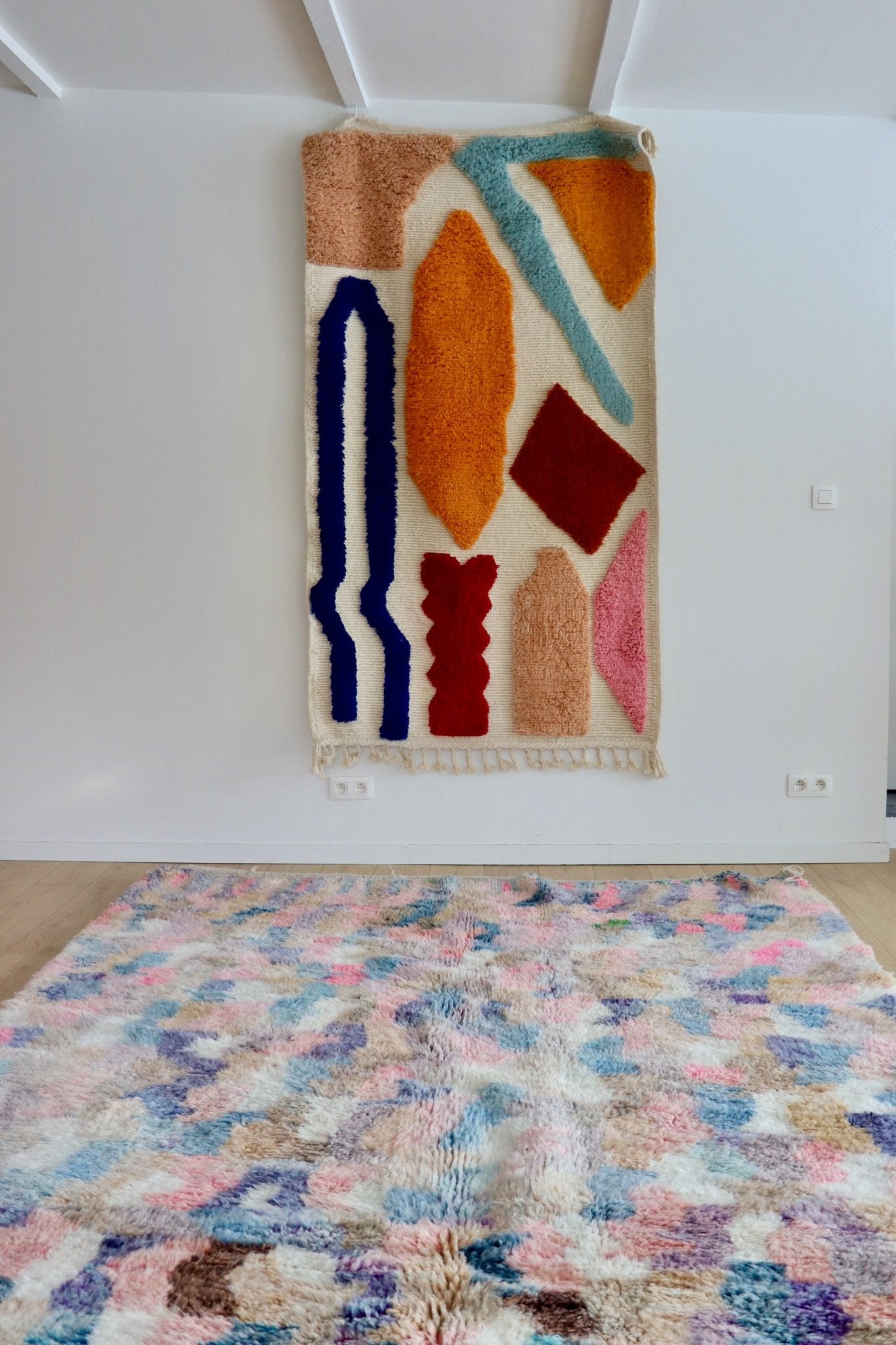 Beni Ouarain Moroccan Colorful Rug (1064) 297x224cm - Light - Tree of Colors