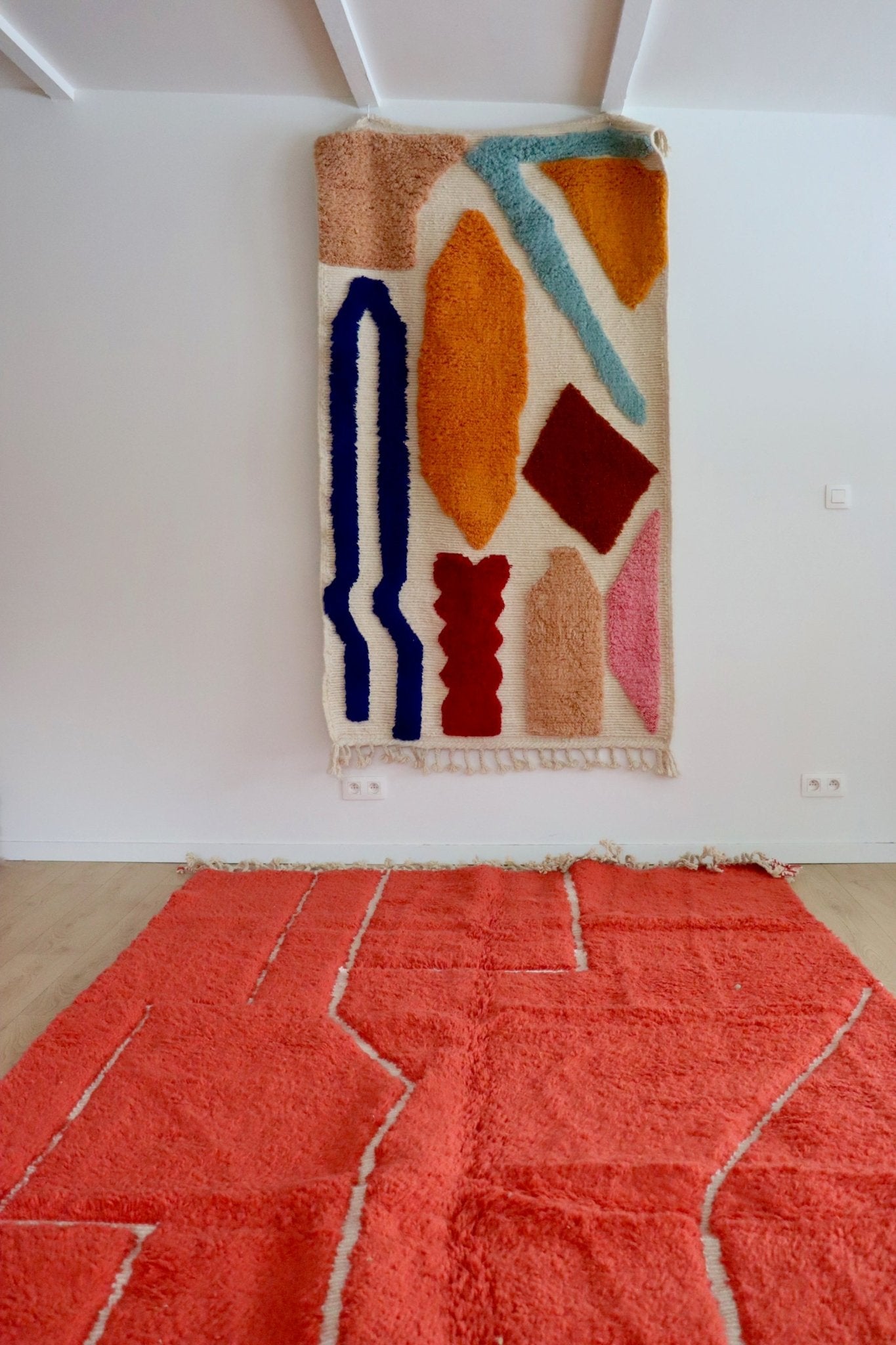 Beni Ouarain Moroccan Colorful Rug (1081) 292x203cm - Red Light - Tree of Colors