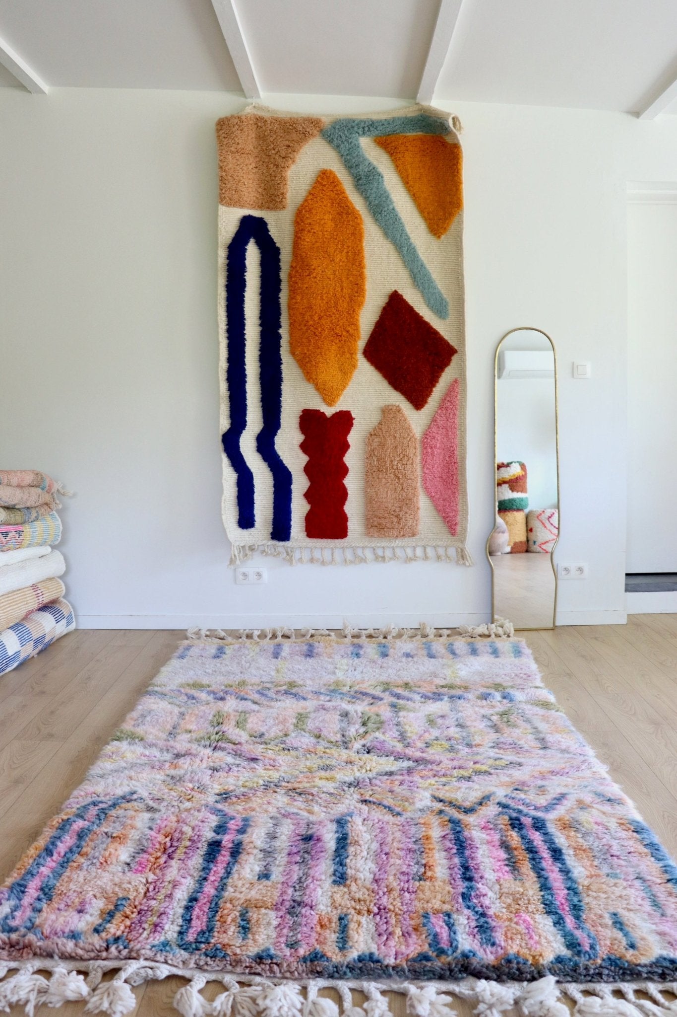 Beni Ouarain Moroccan Colorful Rug (1102) 253x158cm - Pastel Pink - Tree of Colors