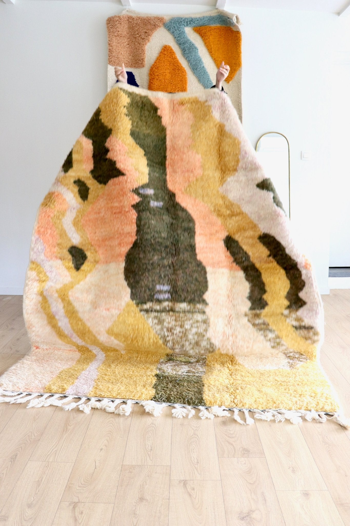 Beni Ouarain Moroccan Colorful Rug (1162) 233x173cm - Ostuni - Tree of Colors