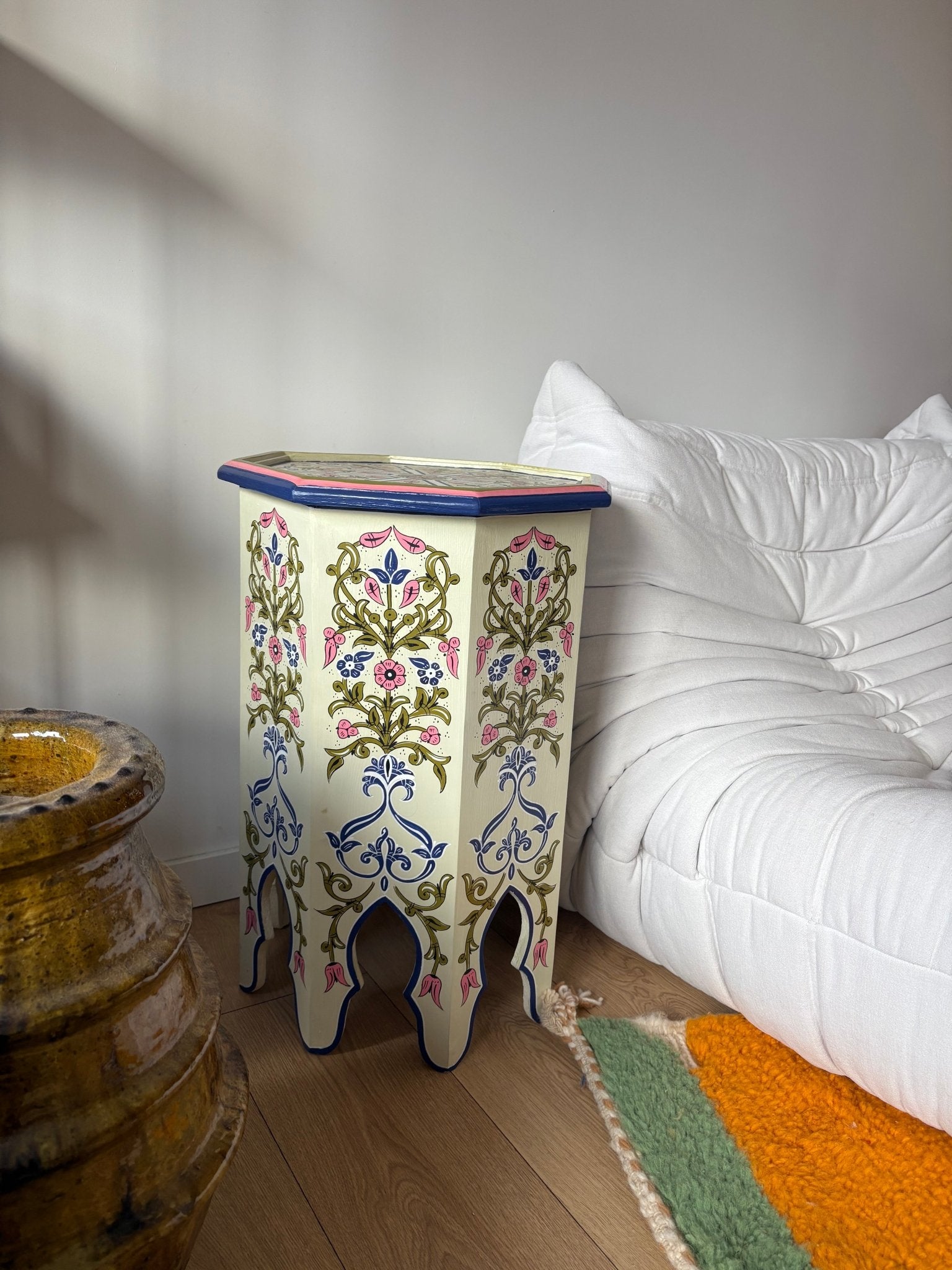 Handpainted coffe table - Tree of Colors