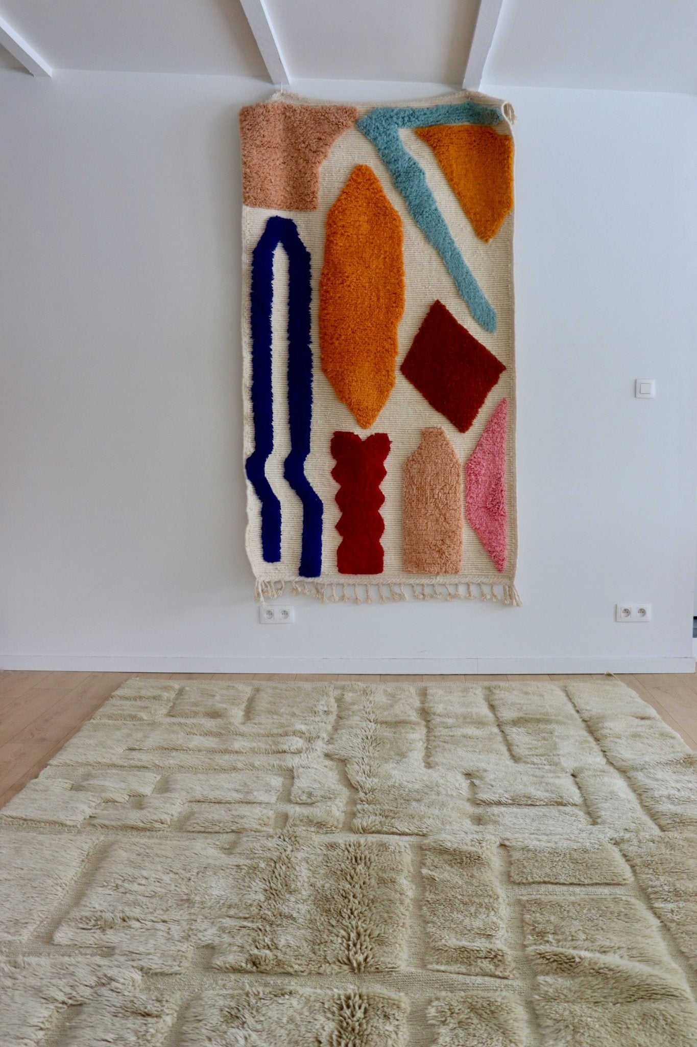 Mrirt Moroccan Rug (1073) 307x218cm - Old White - Tree of Colors