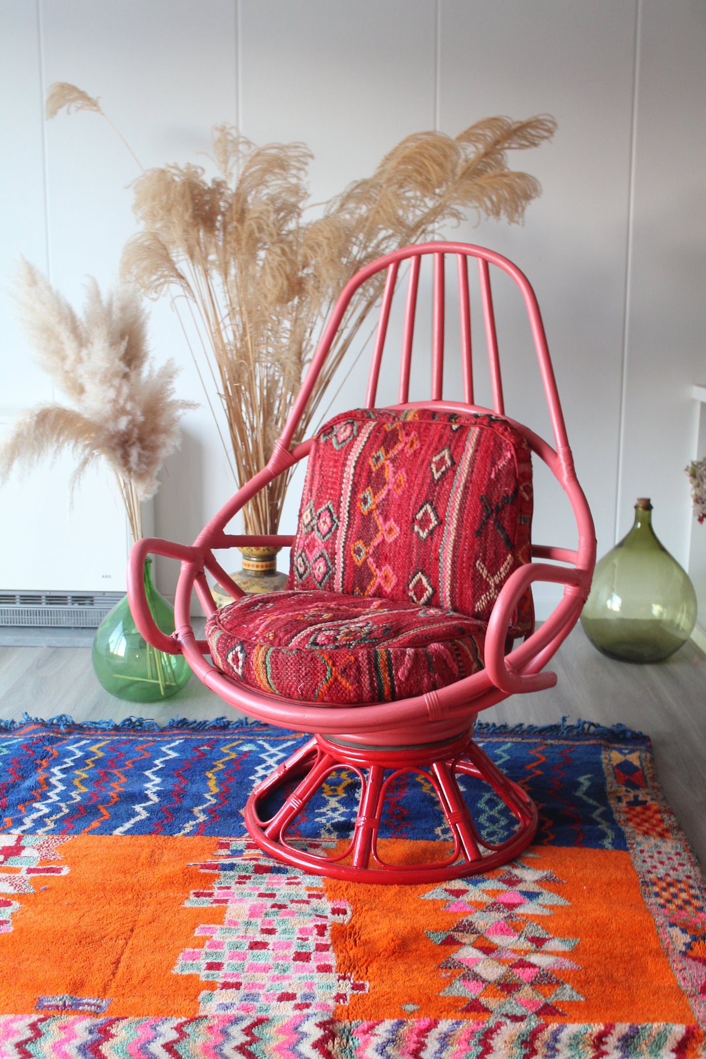 DARCIA Pink and Red Chair