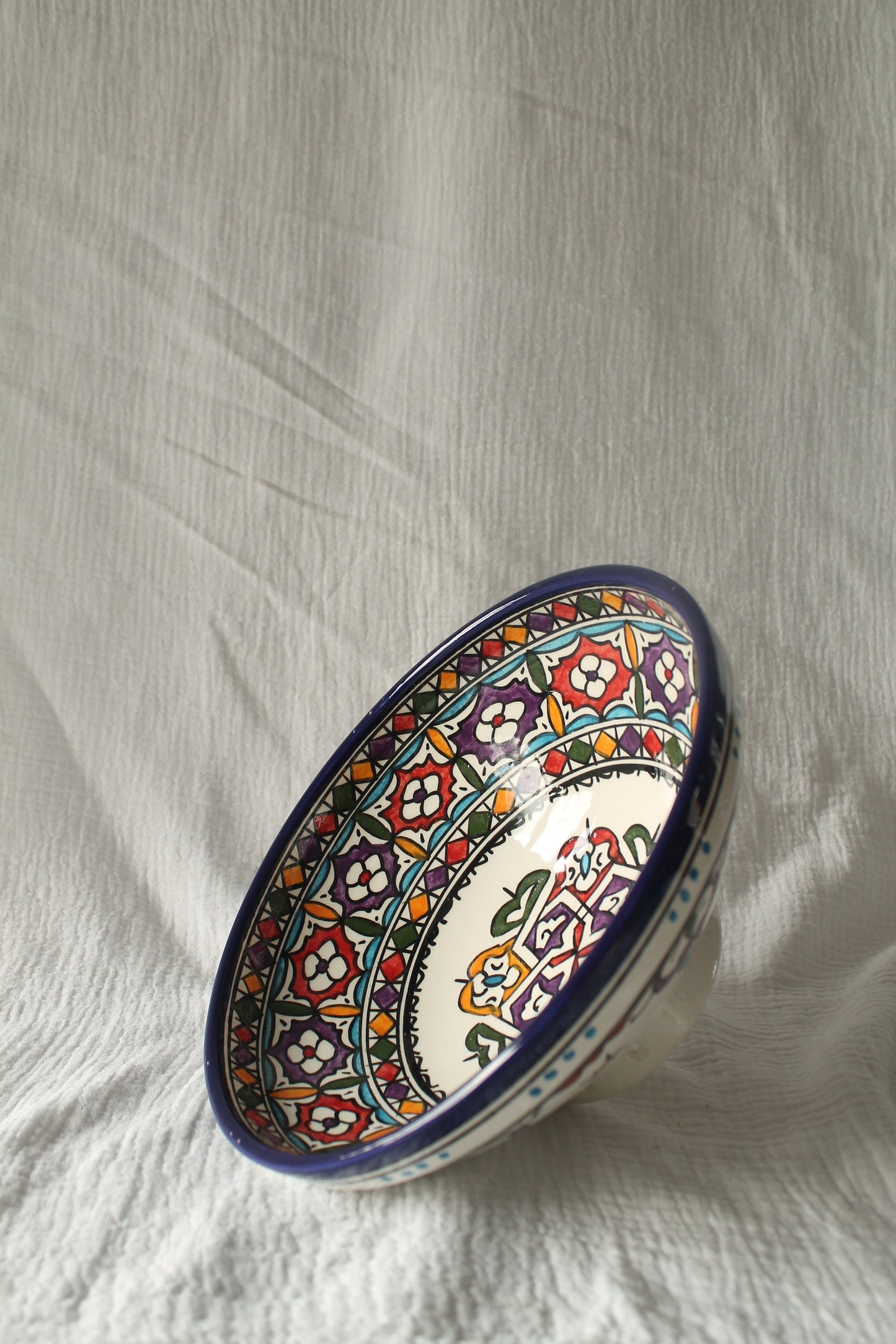 Grand bol en céramique, céramique peinte à la main à Fes, Maroc