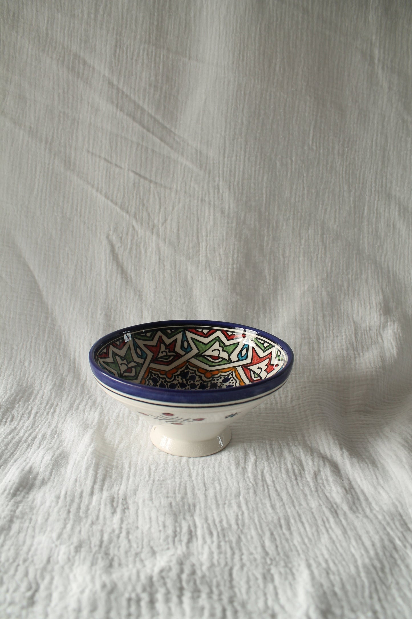 Petit bol en céramique, céramique peinte à la main à Fes, Maroc